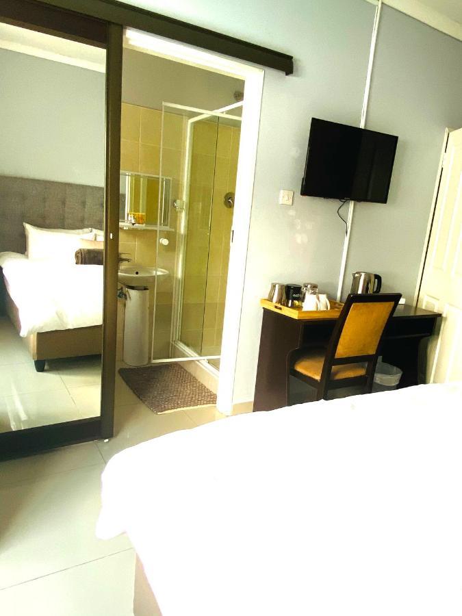 Infinity Bnb Gaborone Exteriör bild